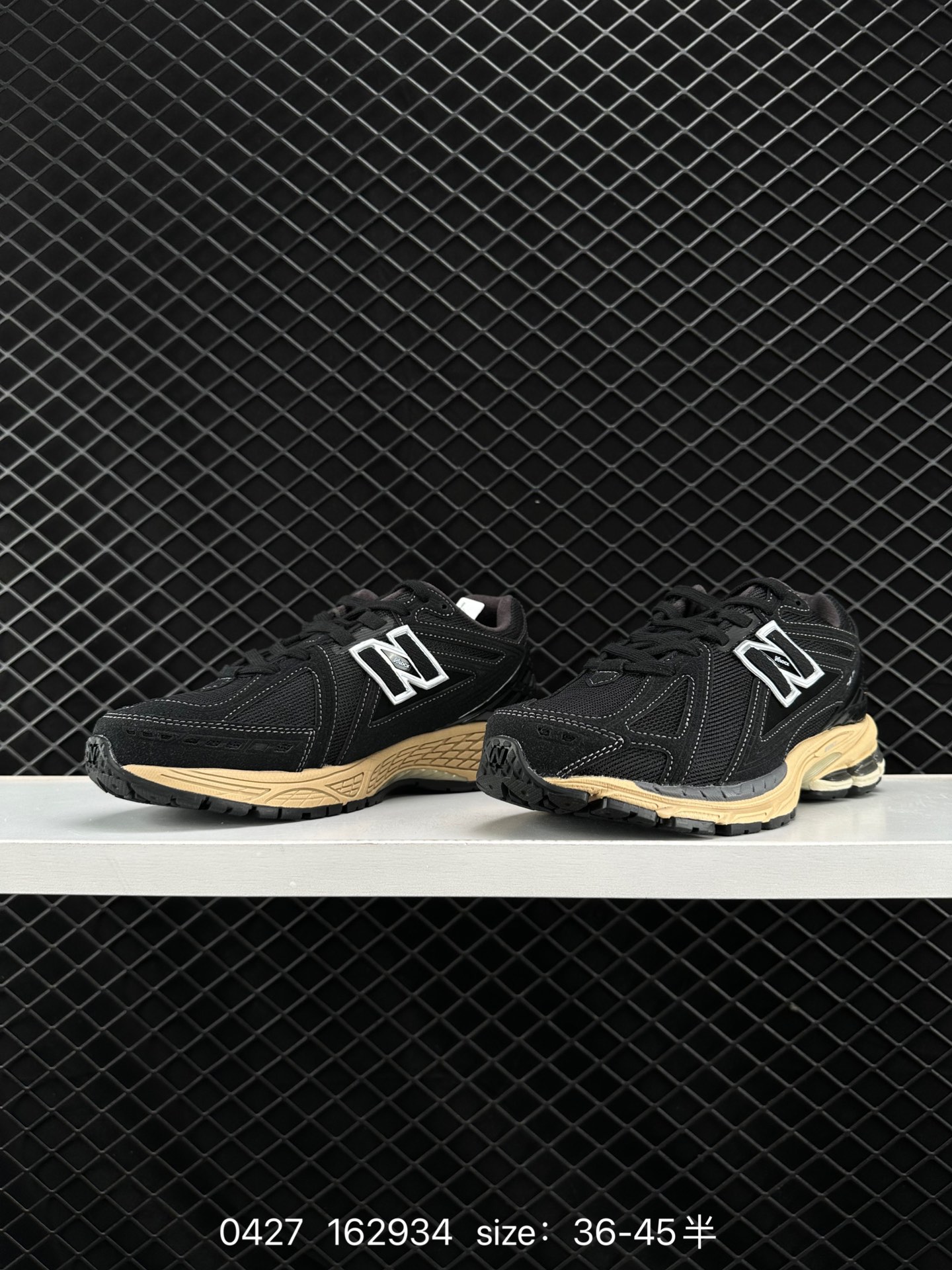New Balance M1906